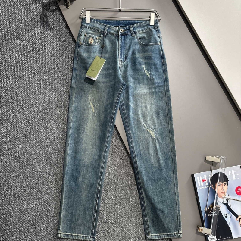 G*u*i jeans